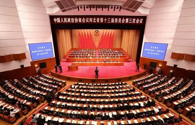 河北省政协十三届三次会议开幕：河北省政协委员、跃迪集团董事长吕洪涛参加会议并接受采访